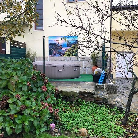 Appartamento A Casa Amarela Pinheiro de Coja Esterno foto